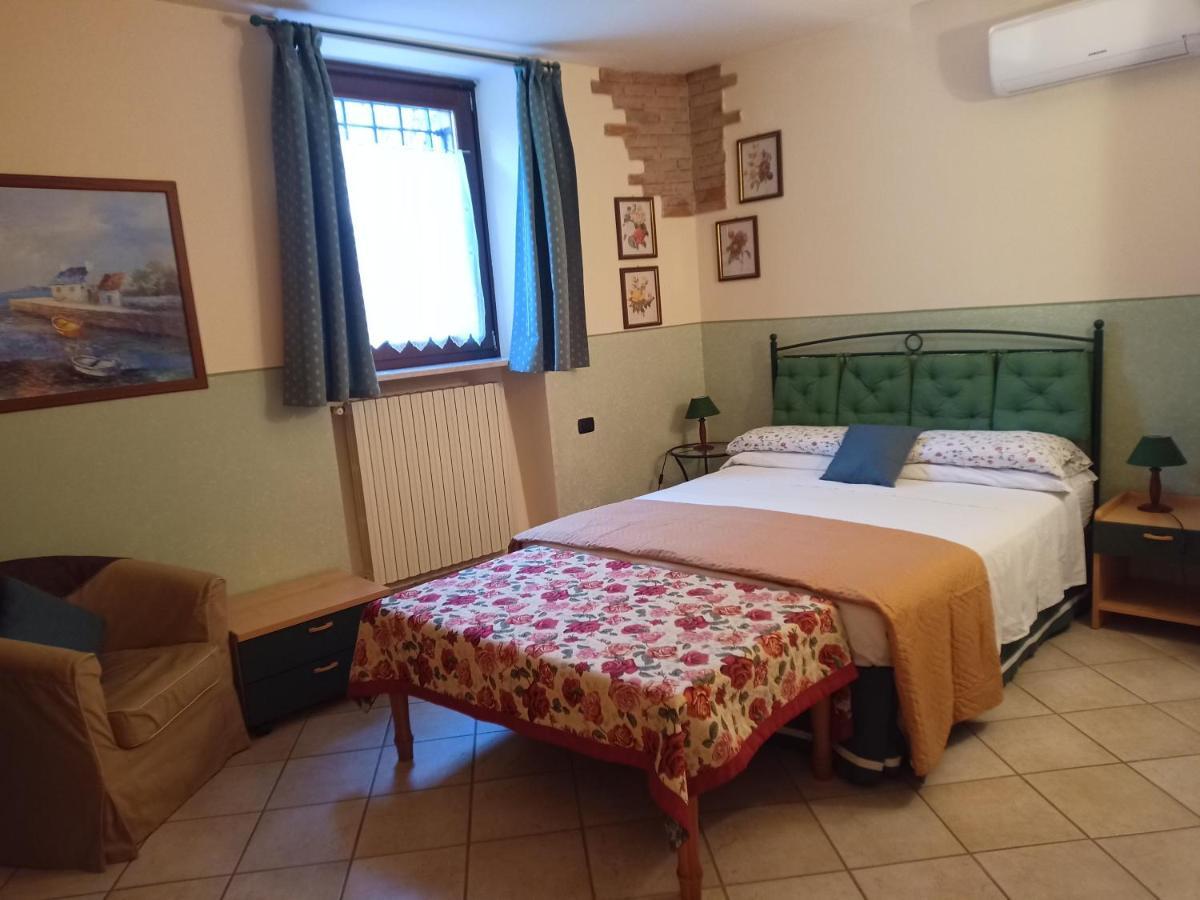 B&B Renzano Bedrooms Salò Extérieur photo