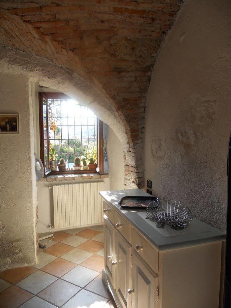 B&B Renzano Bedrooms Salò Extérieur photo